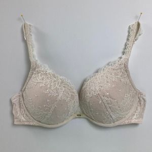 Victoria’s Secret Push up Shimmer Crystals on Lace Nude Lined bra SZ 38C EUC
